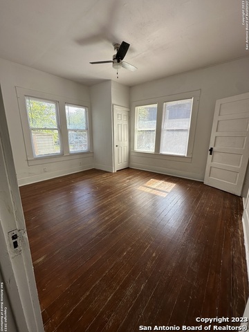 Image 12 of 37 For 2246 Houston St E