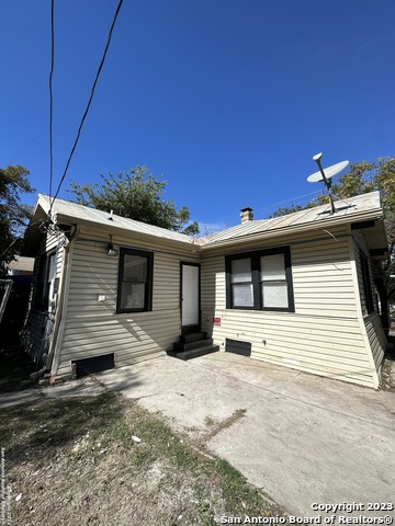 Image 20 of 37 For 2246 Houston St E