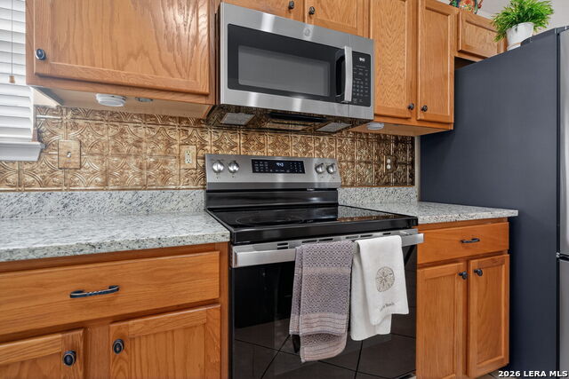 Image 16 of 30 For 519 Granite Cliff