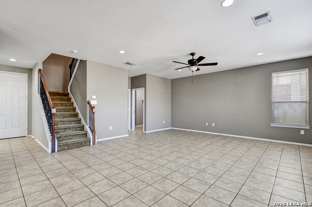 Image 17 of 32 For 926 Spello  