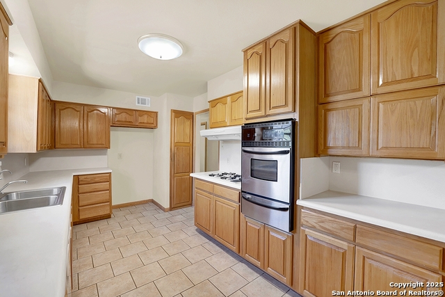 Image 14 of 31 For 383 Nash Blvd