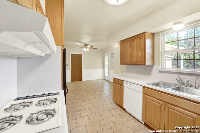 Image 15 of 31 For 383 Nash Blvd