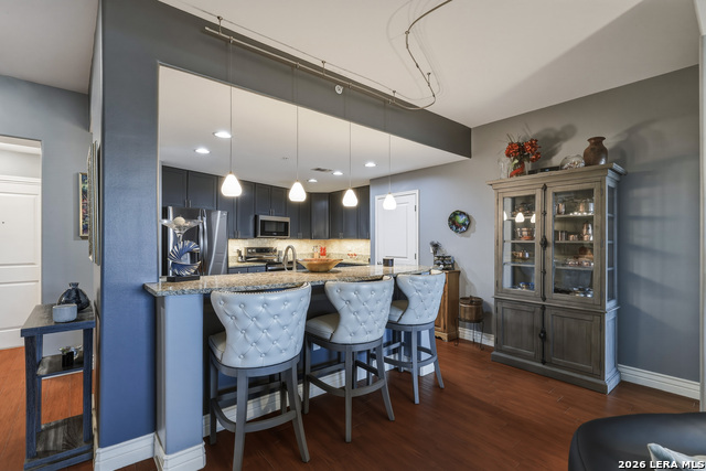 Image 12 of 47 For 215 Center  408