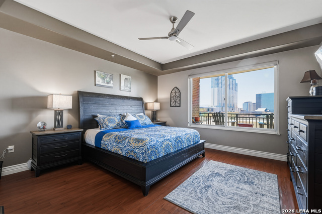 Image 16 of 47 For 215 Center  408