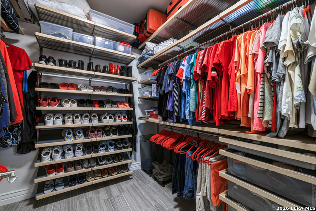 Image 20 of 47 For 215 Center  408