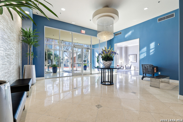 Image 31 of 47 For 215 Center  408