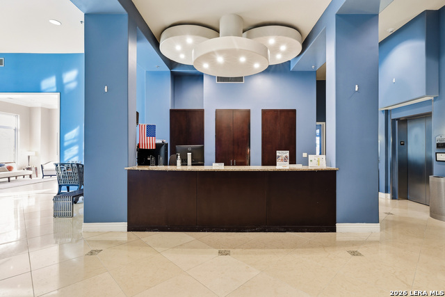 Image 32 of 47 For 215 Center  408