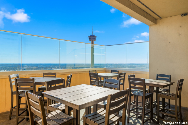 Image 43 of 47 For 215 Center  408