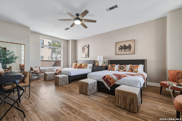 Image 46 of 47 For 215 Center  408