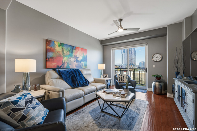 Image 9 of 47 For 215 Center  408