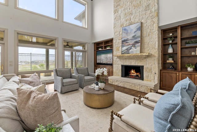 Image 11 of 49 For 7 Oxford Hall