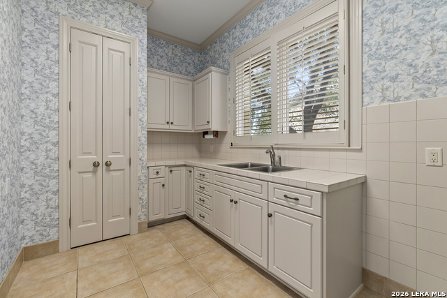 Image 32 of 49 For 7 Oxford Hall