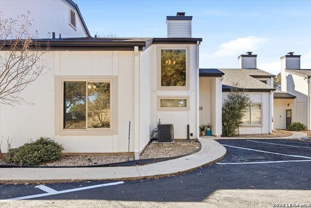 Image 6 of 48 For 1135 Parkview  Apt C18