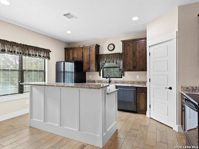 Image 9 of 38 For 774 Mockingbird Cv