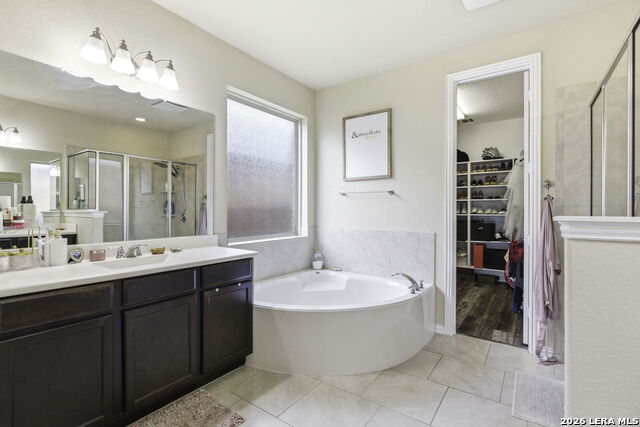 Image 16 of 27 For 3780 Cremini