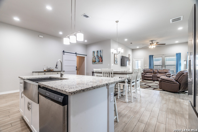 Image 16 of 38 For 772 Crestview