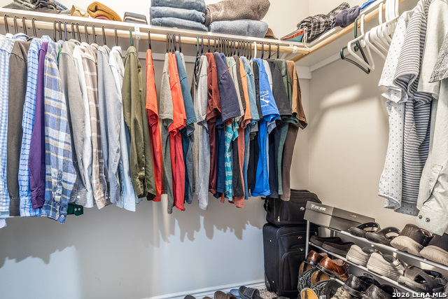 Image 22 of 38 For 772 Crestview