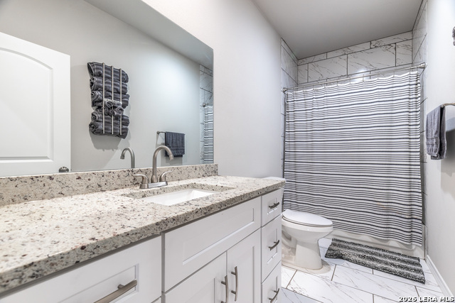 Image 25 of 38 For 772 Crestview