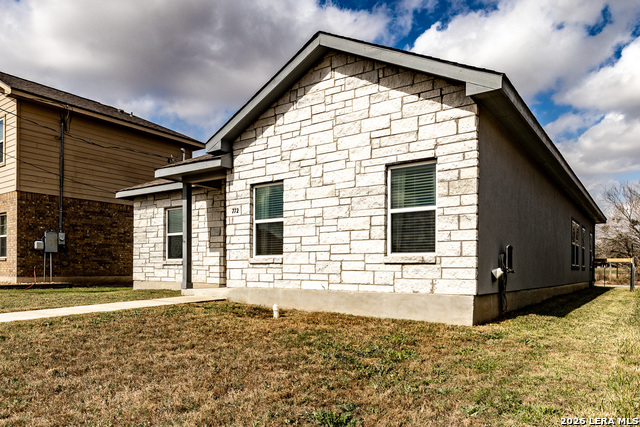 Image 36 of 38 For 772 Crestview