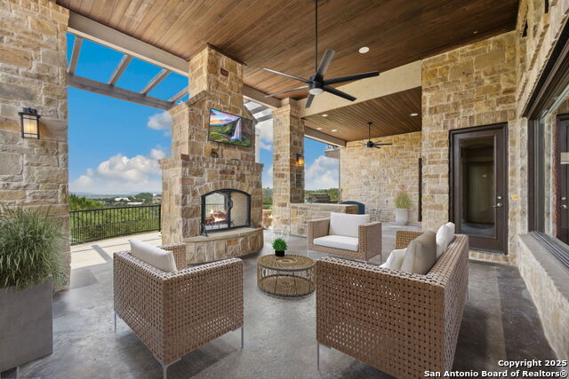 Image 7 of 60 For 1078 Star Ridge