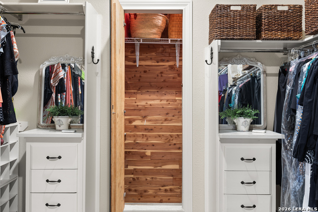 Image 38 of 55 For 4123 Cliff Oaks