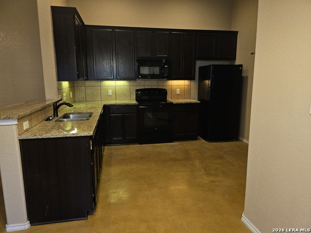 Image 6 of 18 For 1049-1051 Carolyn Cove