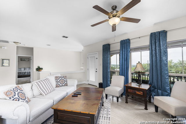 Image 31 of 45 For 618 Wagon Wheel