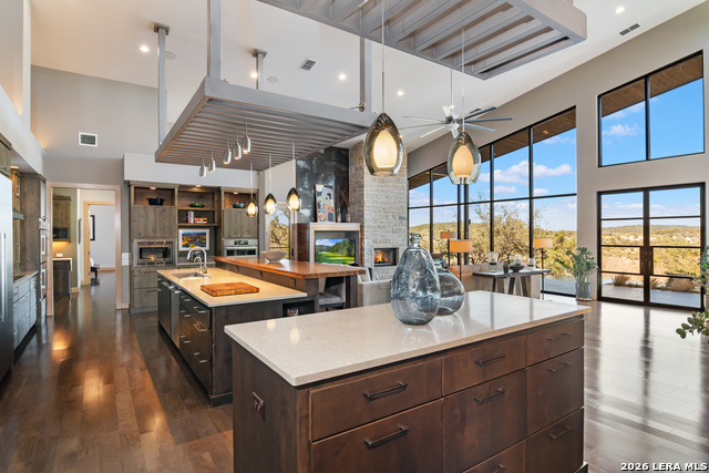 Image 14 of 76 For 21604 Cielo Ridge