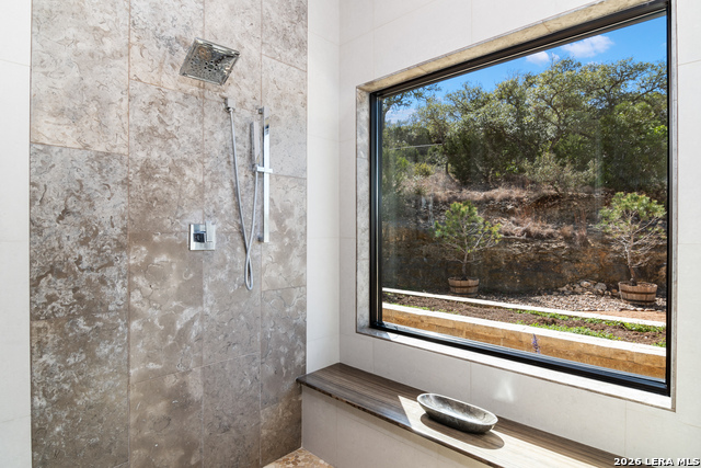 Image 28 of 76 For 21604 Cielo Ridge