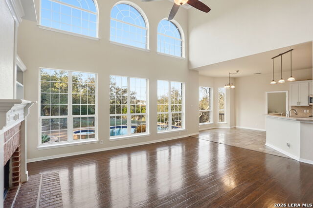 Image 10 of 41 For 933 Great Tree