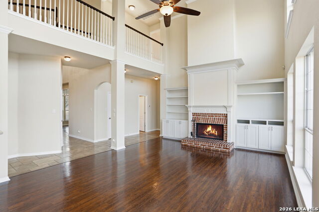 Image 12 of 41 For 933 Great Tree