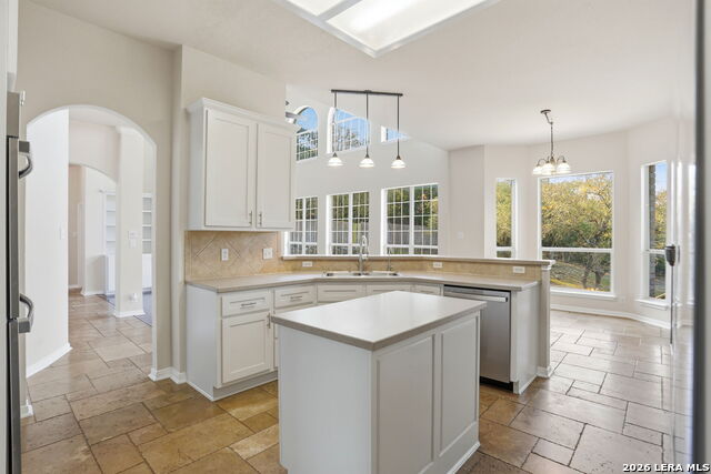 Image 14 of 41 For 933 Great Tree