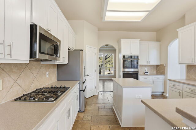 Image 15 of 41 For 933 Great Tree