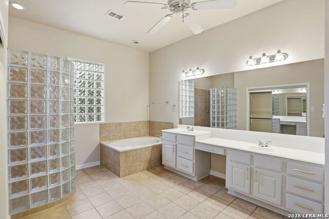 Image 18 of 41 For 933 Great Tree