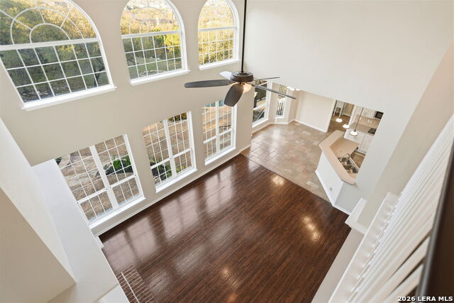 Image 21 of 41 For 933 Great Tree