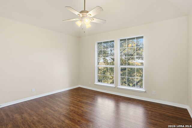 Image 28 of 41 For 933 Great Tree