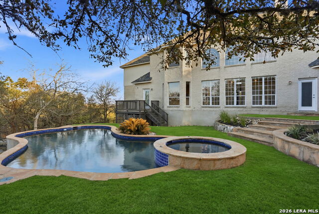 Image 38 of 41 For 933 Great Tree