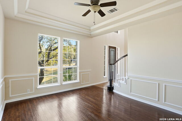 Image 6 of 41 For 933 Great Tree