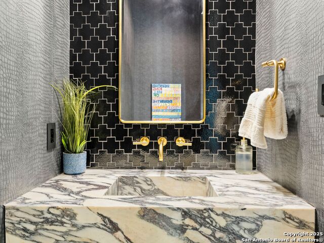 Image 20 of 80 For 1104 Summit Ridge Dr