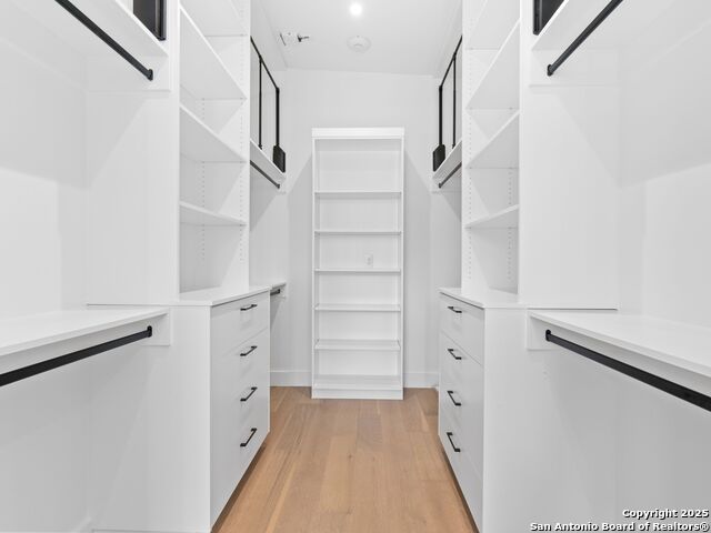 Image 30 of 80 For 1104 Summit Ridge Dr