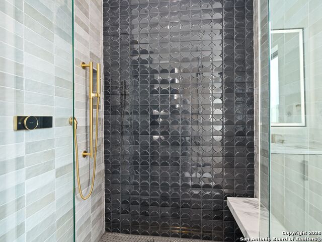 Image 34 of 80 For 1104 Summit Ridge Dr