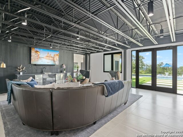 Image 40 of 80 For 1104 Summit Ridge Dr