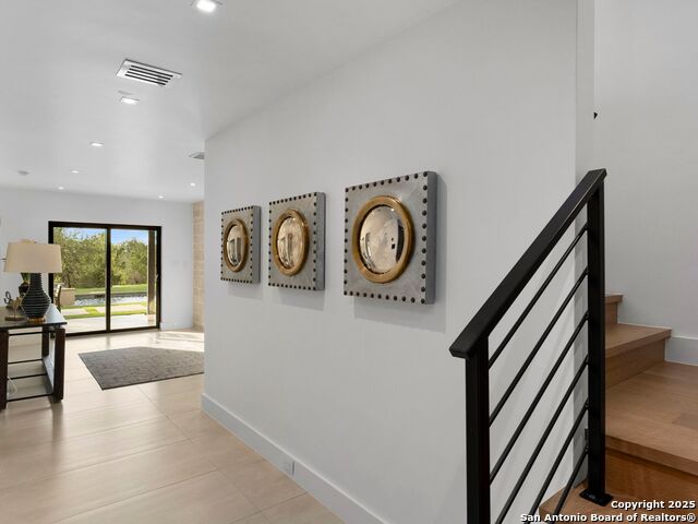 Image 42 of 80 For 1104 Summit Ridge Dr