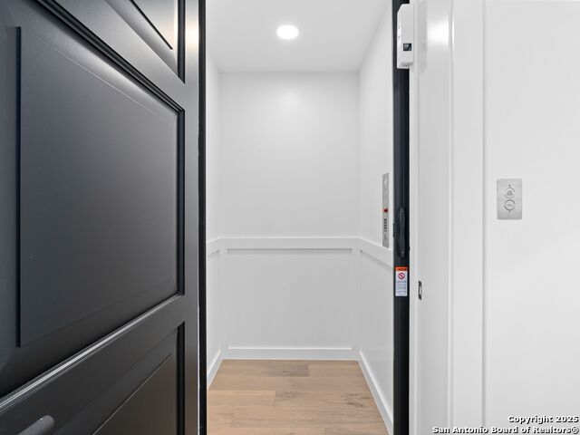 Image 43 of 80 For 1104 Summit Ridge Dr