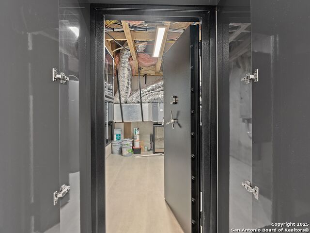 Image 45 of 80 For 1104 Summit Ridge Dr