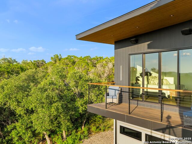 Image 48 of 80 For 1104 Summit Ridge Dr