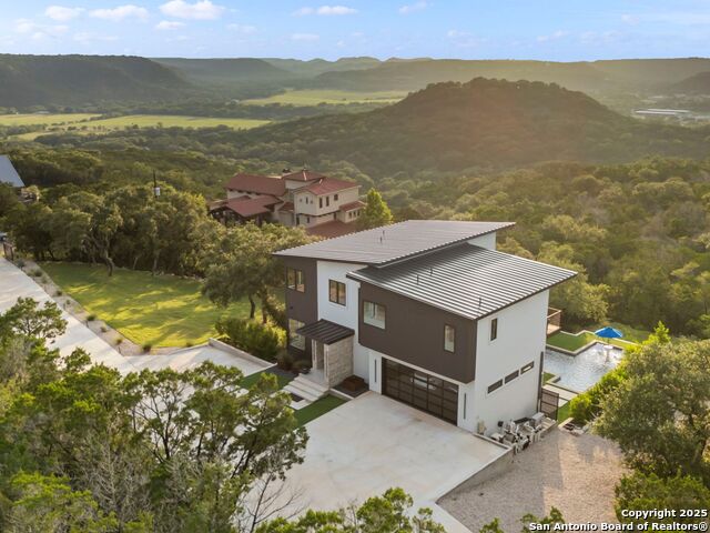 Image 72 of 80 For 1104 Summit Ridge Dr