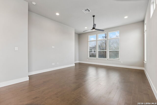 Image 14 of 25 For 1423 Presa St S 102