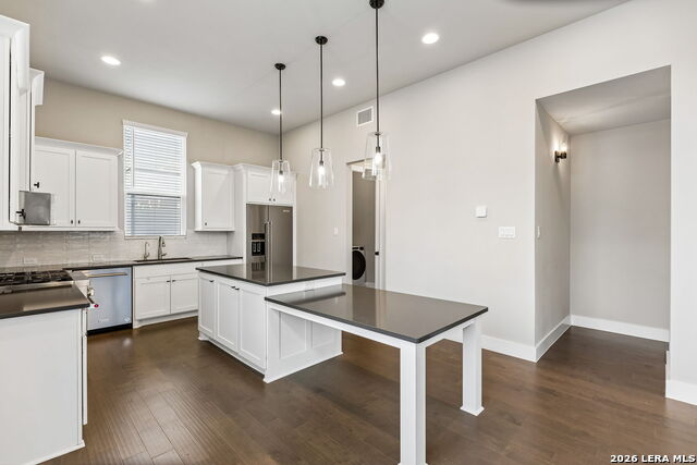 Image 9 of 25 For 1423 Presa St S 102