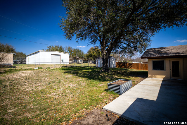 Image 35 of 38 For 1106 Renee St.